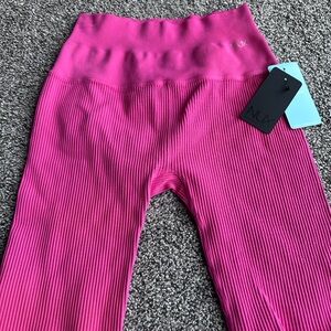 NUX women’s Vibrant Pink Ribbed shorts